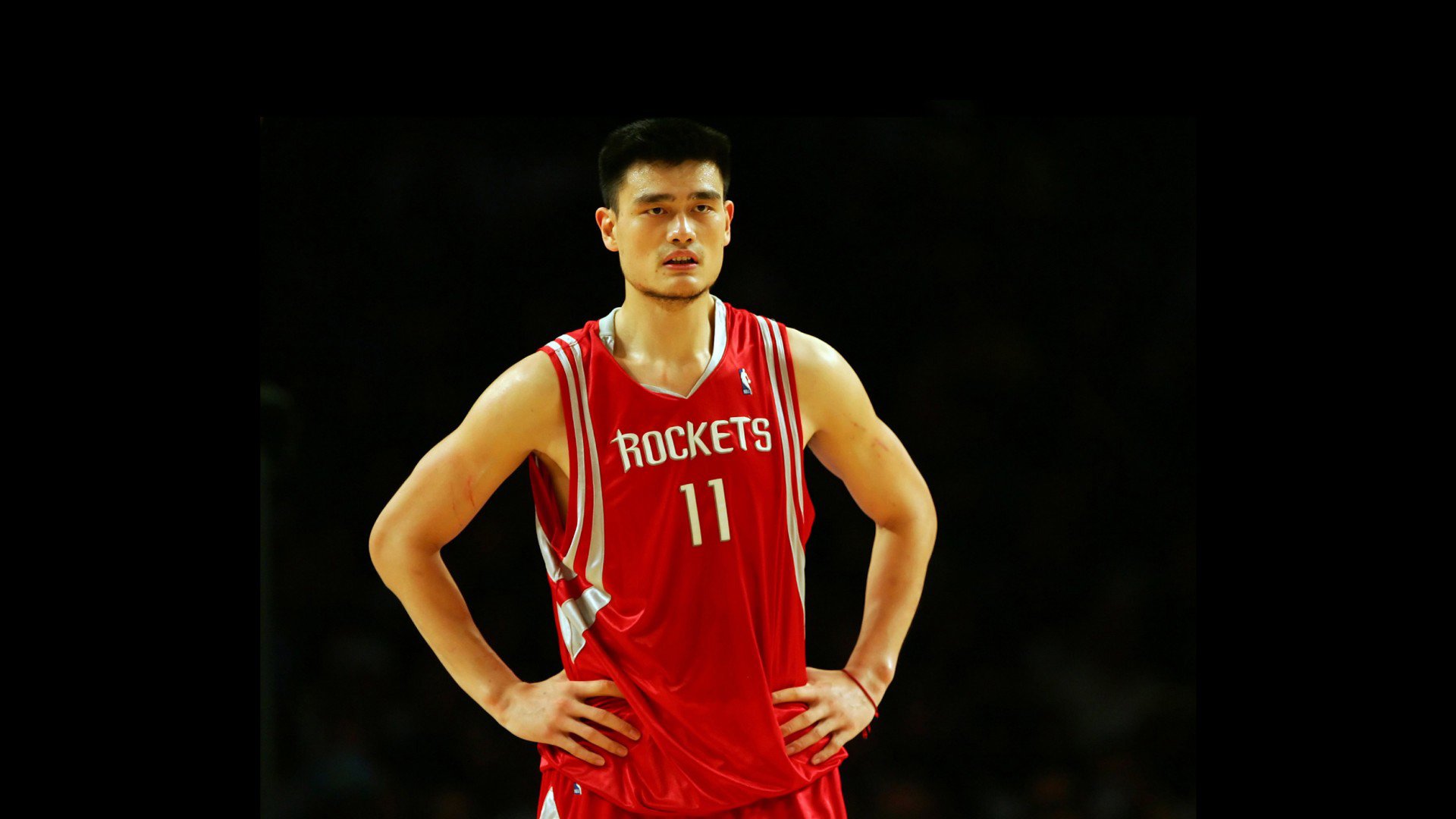 官方网站-欧联暗夜与NBA黎明，法兰克福的篮板与巴塞罗那的叹息